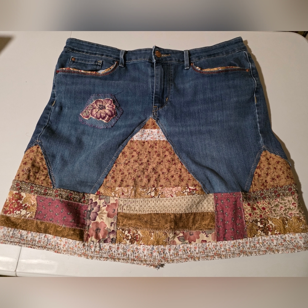 HAND CRAFTED Skirt UPCYCLED Blue Denim Patchwork Quilt Applique Size 12